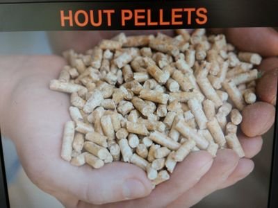 Energy uit hout met kachels en ketels van 2 tot 800kw op Pellets, Snippers en Stukshout. op CV, Fornuizen , Zonneboiler PV panelen. Alles te zien. in onze Showr