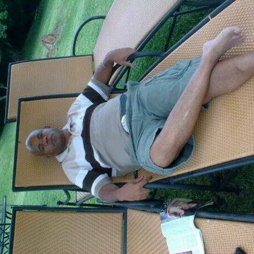 SixThobela's profile picture. Met the best n humility n Down  to earth human being.born in a Family of eight I love myself being a self model no fack plastic.a man who stand his Group  with