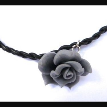 Jewellery with a Twist