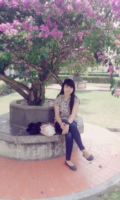 HandiAnita's profile picture. Dan percayalah hanya bahagiamu buatku tersenyum hingga hari ini