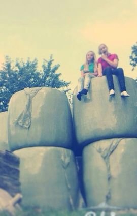 iloveyoubestfriend x Sam 3 / life is better with friends