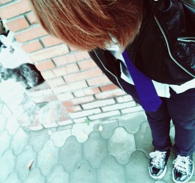 #emo #screamo #emocore #EVO #EORA #rock \m/ #30STM #MCR #U2 #Placebo #Sherlock #лгбт | Рыжий наивный романтик, который еще верит в настоящие чувства.