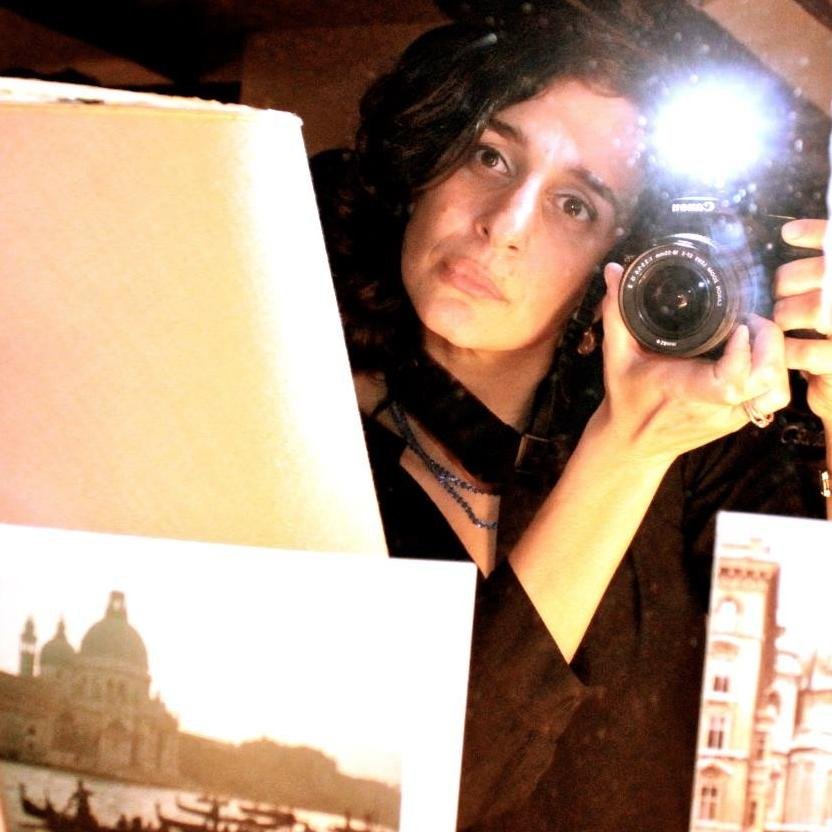 raphaellebrui's profile picture. Rédactrice Photo Les Echos