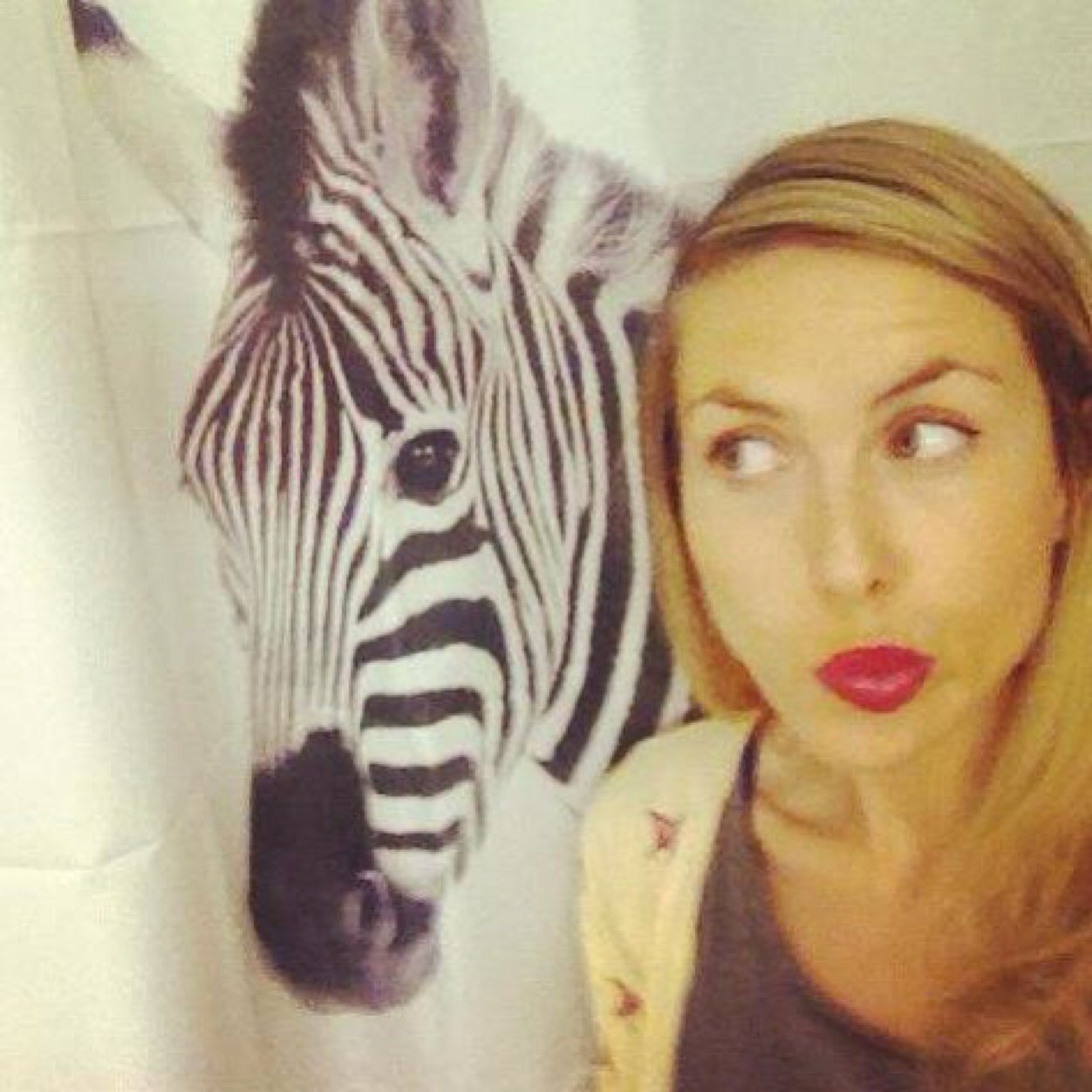 Katriendegroef's profile picture. Journalist / Regisseur / Overenthousiaste danser