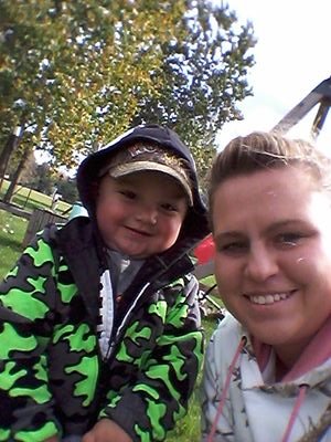 lavelyholly10's profile picture. 