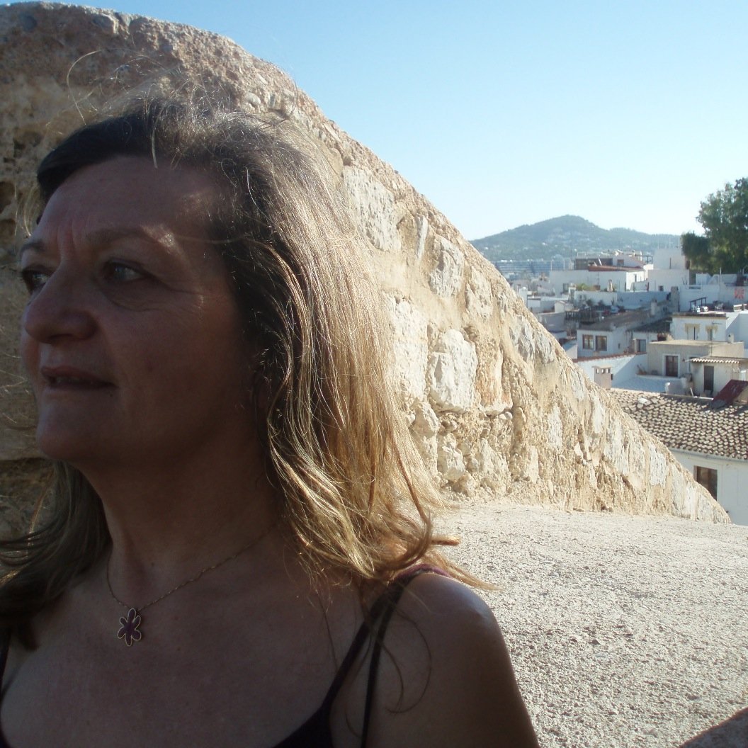 ParottiTina's profile picture. 