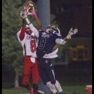 Thorton Fractional South Class of 2015 wide receiver/Slot receiver 6'0 Ft 175lbs #MadeAthlete Contact :Lester.wilson465@gmail.com