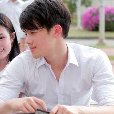 นักเรียนดีเด่นโรงเรียนมัธยมเคแห่ง #Fic4me คุณค่าที่นานึลคู่ควร ร่วมของขึ้นไปกับ @JamesJiFic4me / ล่อจันทร์เขียน @JunPiyateda ♥