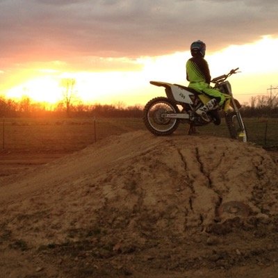 Life is short, so grip it and rip it. 15. Sophomore. Single. Suzuki. Big St. Charles, Jt racing. Snapchat: Colton_204. Instagram: C_phillips204.