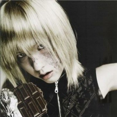 Not only am I smarter than you, I'm also better looking. {DEATHNOTE RP} (Miheal Keehl, a.k.a, lover of chocolates) {Dark!Mello}