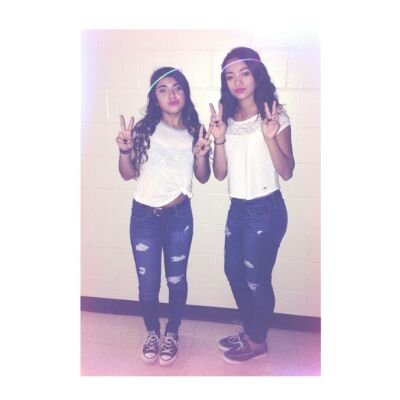 OliviaCaniff_15's profile picture. yo