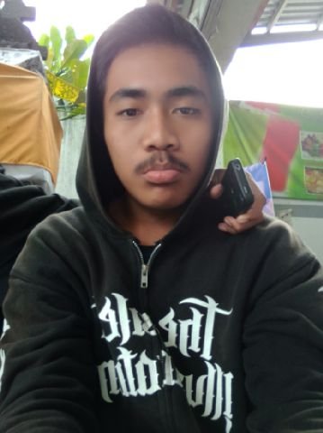 santosaTHICK's profile picture. Smile