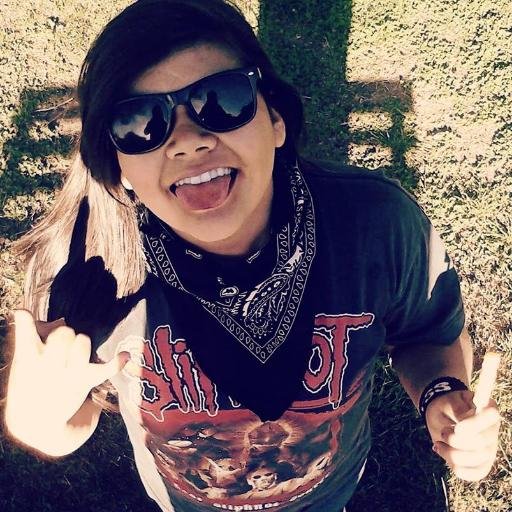 luci310's profile picture. Psychosocial(? Te explico Es Miedo A La Gente Osea Preferimos Estar Mil Beses SOLOS.