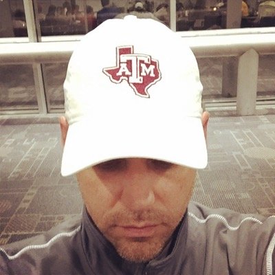 a Texan living in The Lou; a lover of Dr. Pepper; he/him/his