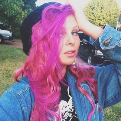 hollssellsstuff's profile picture. Tryn 2 make $$ and I have a loaf of stuff I dont want anymore. Text me if you find something you like! (205) 937-6654 Prices can be negotiated(-: