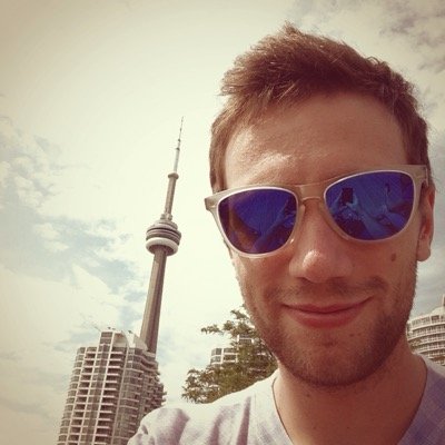 Co-fondateur de @Kinoba_, développeur Symfony. #Symfony #développement