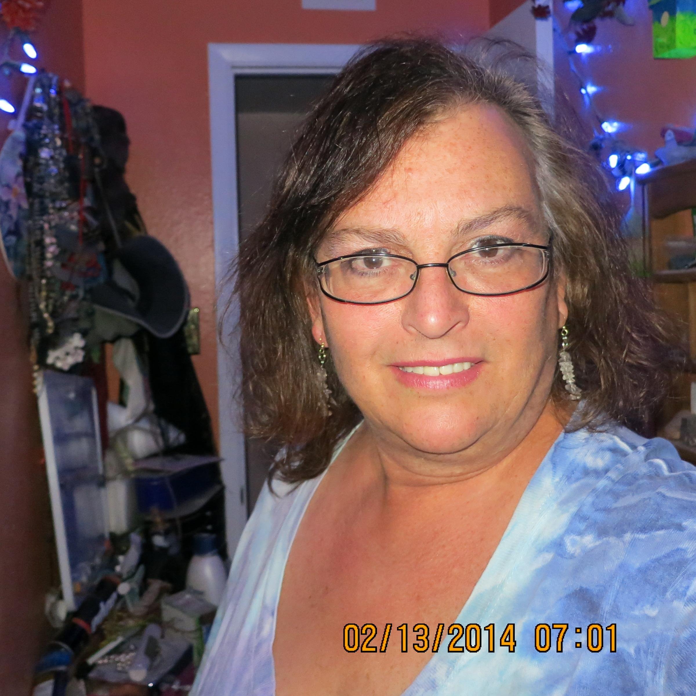 On line store selling clothing and other finds! Always looking for deals to pass on to others!  http://t.co/mMufX6LJmk