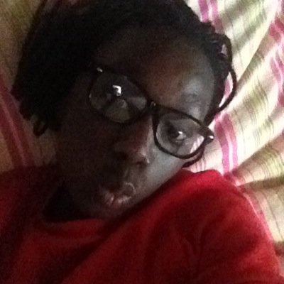 miss semega folle est franche je dit ce que je pense  sans detour tweter c estmon. terrain de jeux