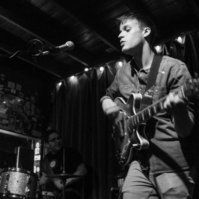 applezachz's profile picture. IndianGiver