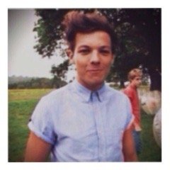 follow from @blamingashton please follow her and she will follow you back, just ask :) thanks x