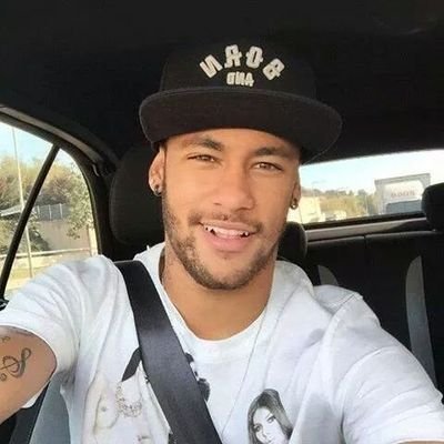18 anos, futura Jornalista Esportiva