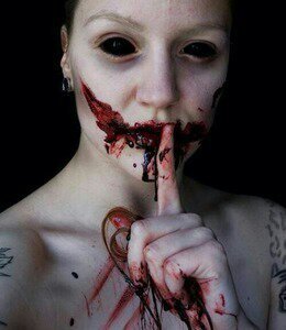 @1EatingDisorder.
Las mismas ganas de vivir que de morir.