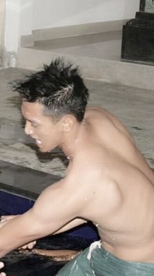 Surya_deams's profile picture. 