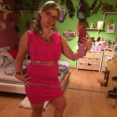 stephkem87's profile picture. 