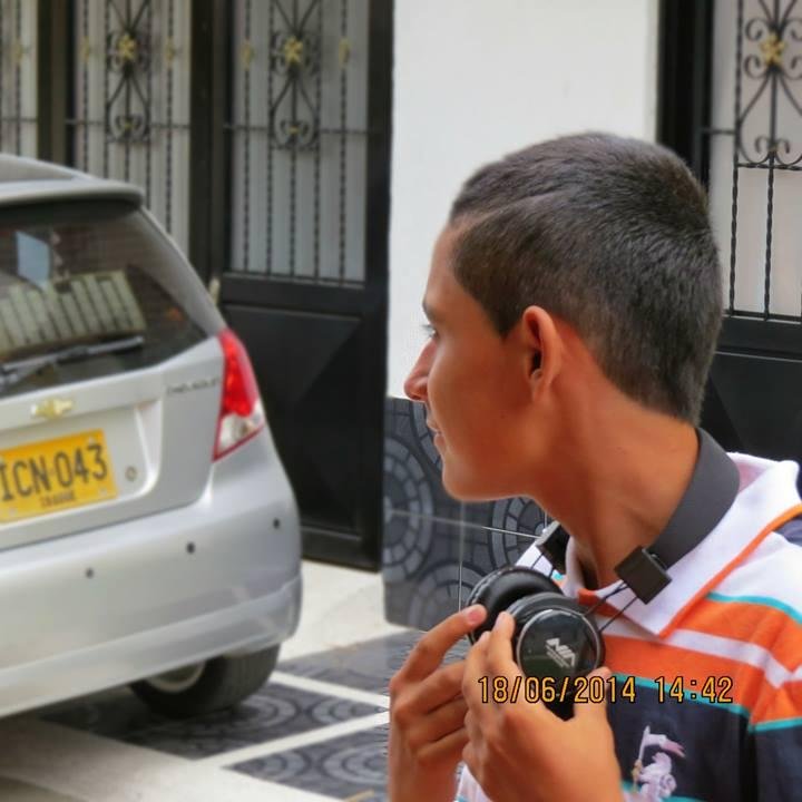juagdor profeccional de futbol