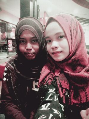 Hana, 16 ,
