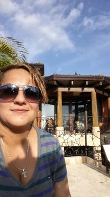 E21Tati's profile picture. 