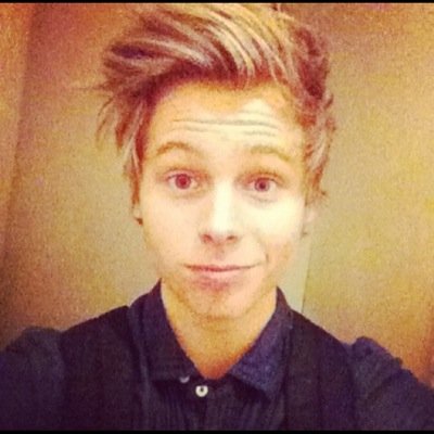 A bit internet obbsessed, a bit fangirl, and a bit insane.
