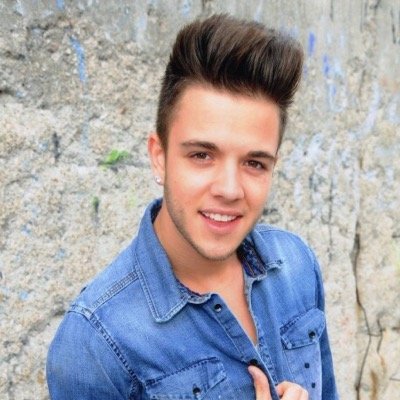 ••• follow @haenni__luca ••• lucamusic.ch 2. account ~ support Luca Hänni