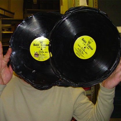 VinylpopStar's profile picture. Past & present trivia. Facts & figures. The business of music. Classic covers and trips down memory lane.