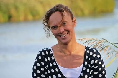 nicvdweide's profile picture. clusterdirecteur openbaar onderwijs Molenwaard, getrouwd, moeder van 2 kinderen