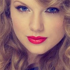 'Words can break someone's heart in several pieces, but they can also put them in place' Taylor Swift ''SwiftiesForever''