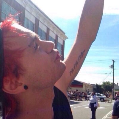 RT AND ILL DM YOU TO BAND ACC https://t.co/poWHyFOTil