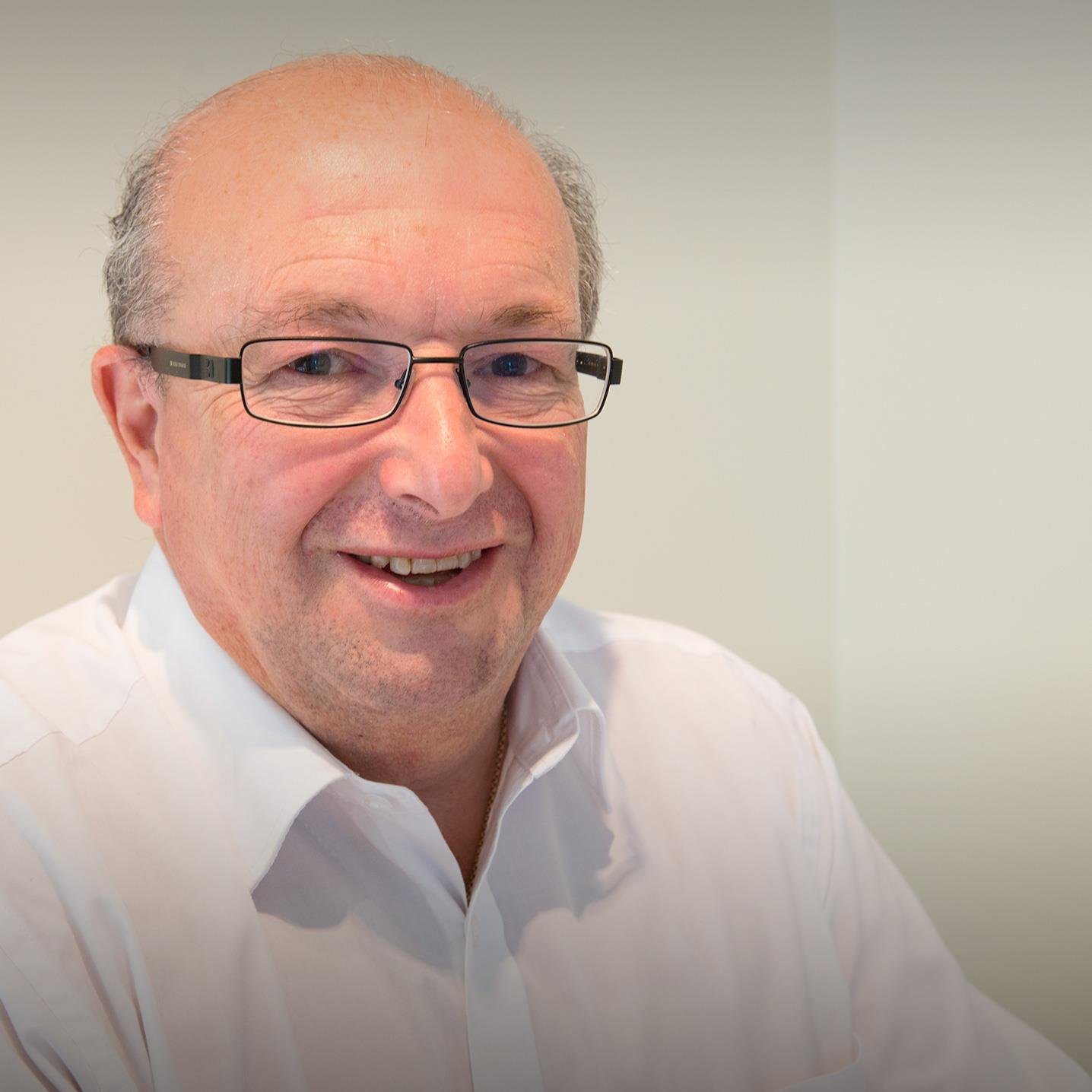 Specialist in #ITSupport & GDPR IT consultant, #cloud computing, speaker on #GDPR #ITtopics escpecially #cloud, #itsurg, #cloudfocus runs an IT #helpdesk