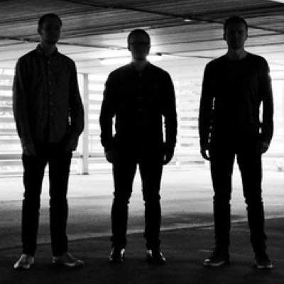 omnipotent free improv Henrik Nørstebø (trombone) @KjetilJerve (piano) Andreas Wildhagen (drums) Label @VaFongool