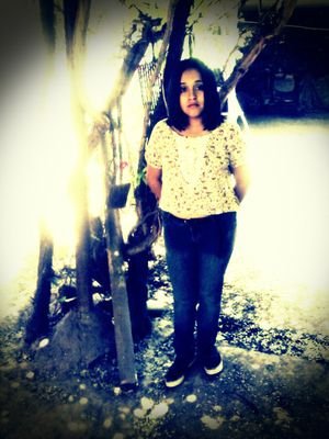 Mi cara es como una carta de poker con corazones y treboles desde q apareciste en mi hermosa vida te amo de maciado nene :D 3