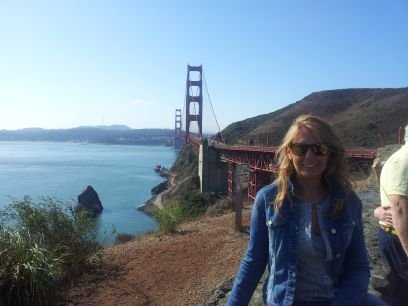 Periodista y Comunicadora. Viajera, soñadora, fallera, marítima y muy fan del Cabañal.
