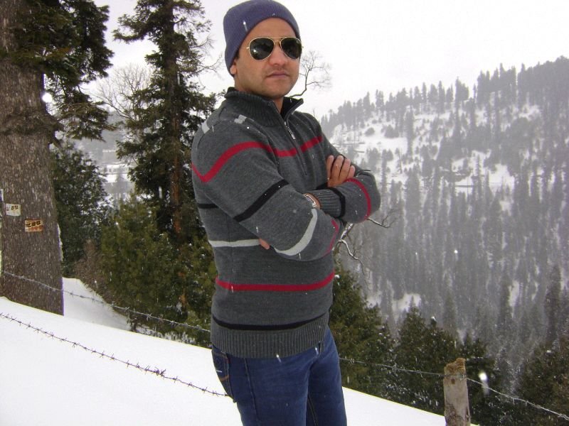 manikaimkhani's profile picture. 