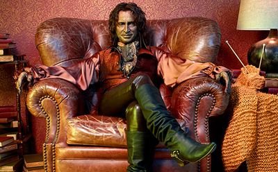 No one ever breaks a deal with me. I am a hard man to love. Husband of @LeBelleGold and father of @TrulyBaelfire {#OUATRP/+18/}