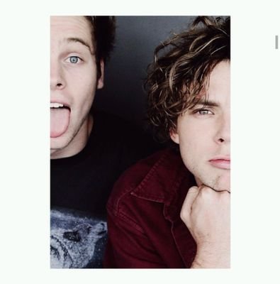 helloo xx my names ashley 卌 lashton is bæ ✩ i follow back ☮ 8.18.14 ☮ ♛ saw my boys ♛