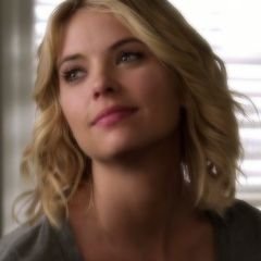 O LiarsSeguindobr foi criado com o objetivo de unir o fandom. Vamos tentar seguir todos os fc's para PLL. Entrem na lista de seguindo e peçam sdv.
