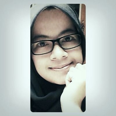 MomPreneur, Komunitas Bisnis Dari Rumah (BDR), BA di Mizan Dian Semesta (MDS), Pembelajar,  #srudukfollow #TwitterOPTIMIZer