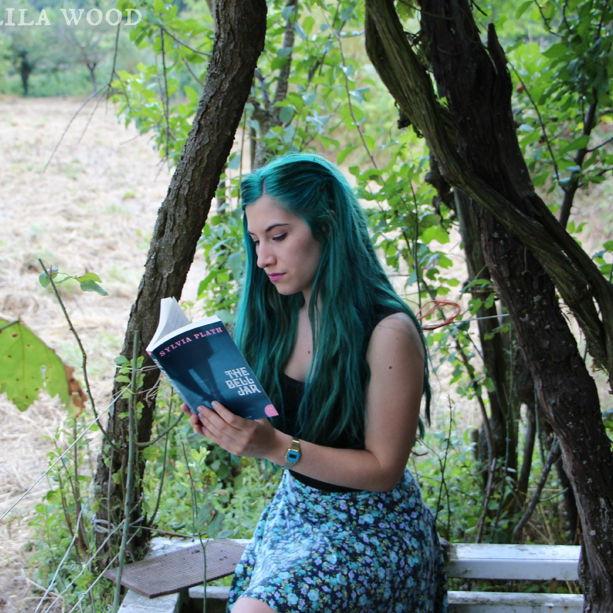 Bookworm • Translator • Former Bookseller, singer & songwriter • Specialist on Children's Literature • @lapesadadeloslibros on Instagram