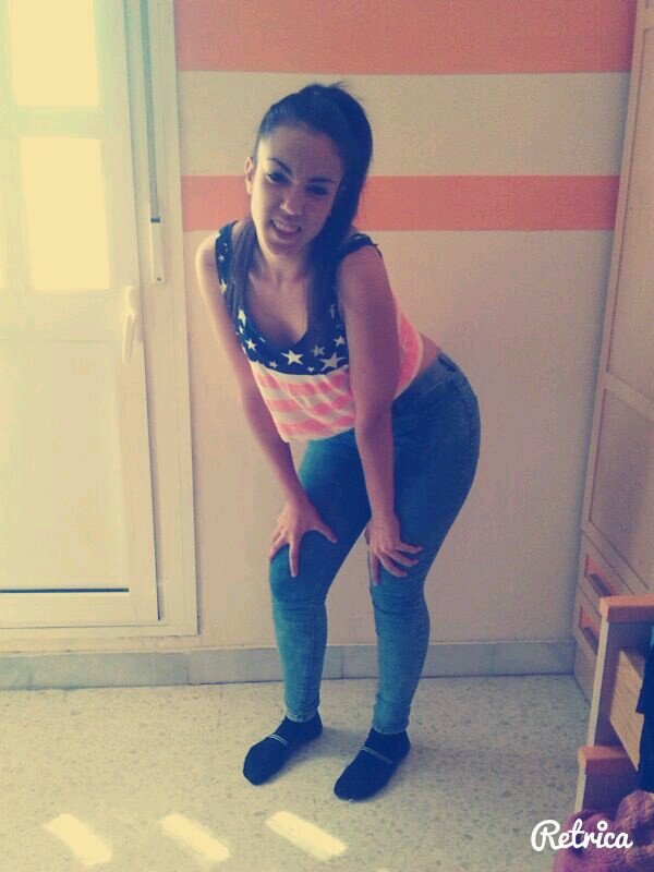Nivel 15♡; CALIDAD COMO CUALIDAD ! ; Nacimos para cometer errores , no para fingir ser una persona perfecta ; ♡ ; somos de los que bajan la mirada , y al hacerl