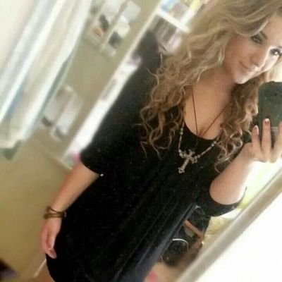 Currently living in Kentucky I'm 16 years old and into rock music and going to the beach. Basically just having fun. Follow me I'll Follow back!