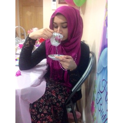 Itsanadiamoment's profile picture. Nadia. Muslim. 21. American/Pakistani (punjabi)/Guyanese. Deen over Dunya :] Alhamdulillah for everything ❤